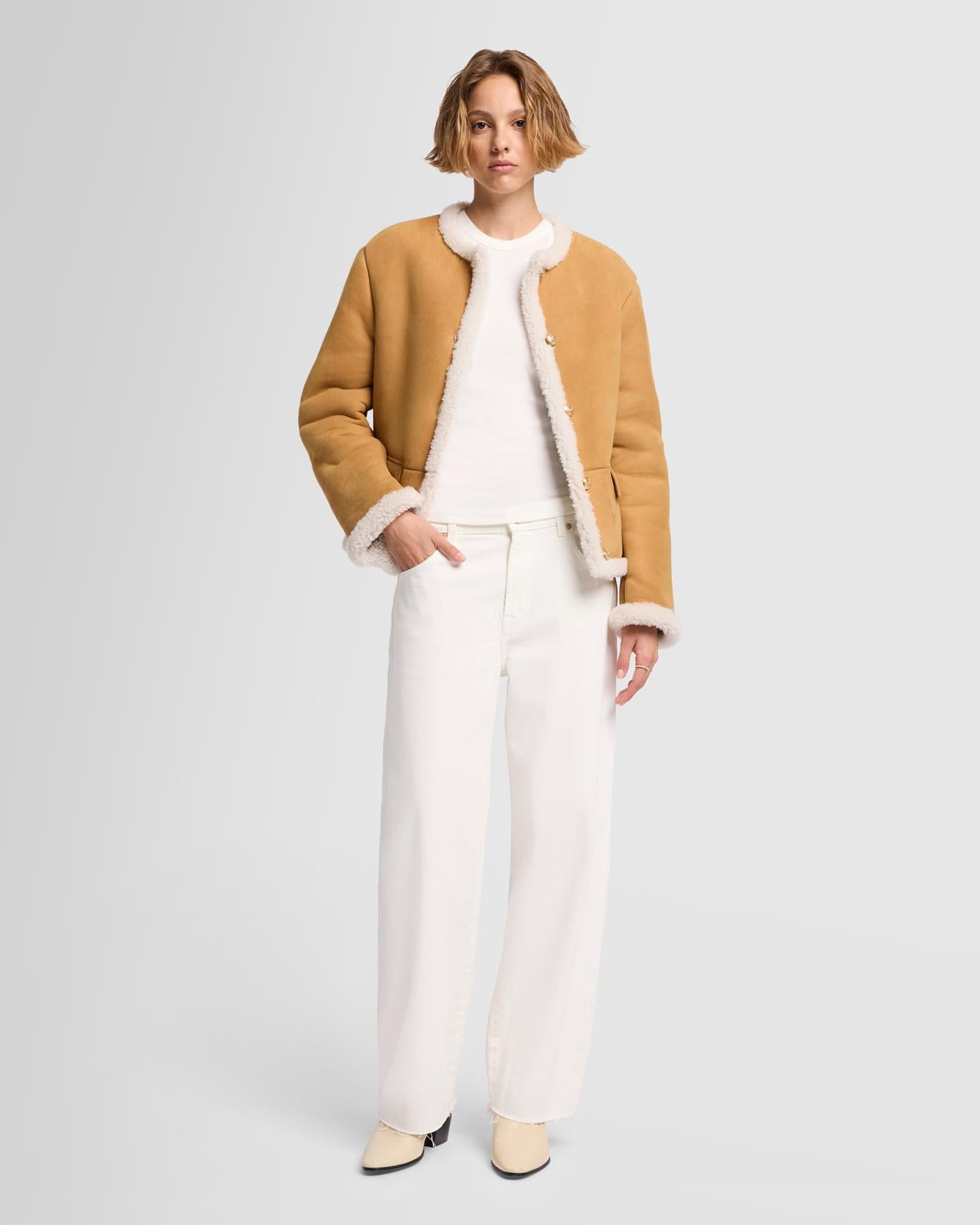 Cropped Shearling Jacket in Porcini