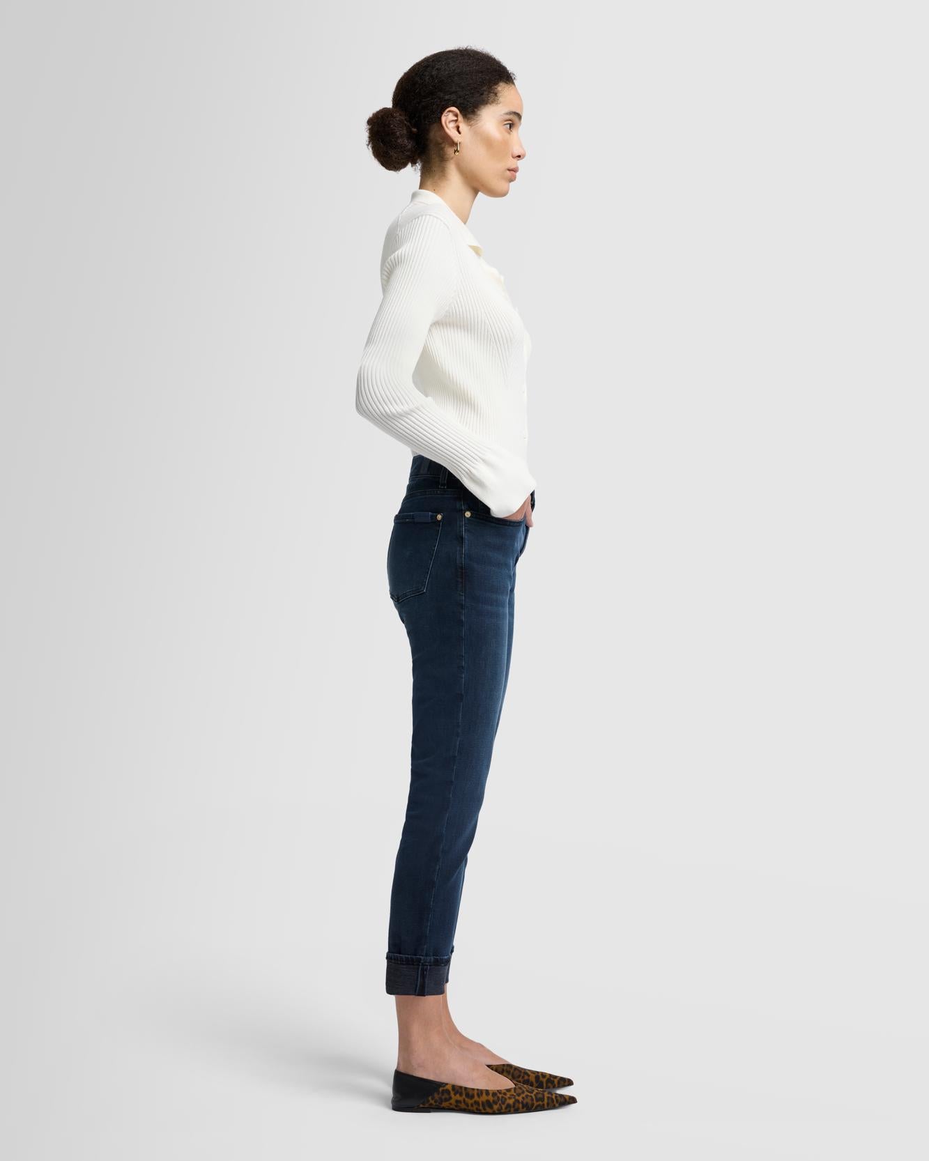 Slim Illusion Relaxed Skinny in Broadway