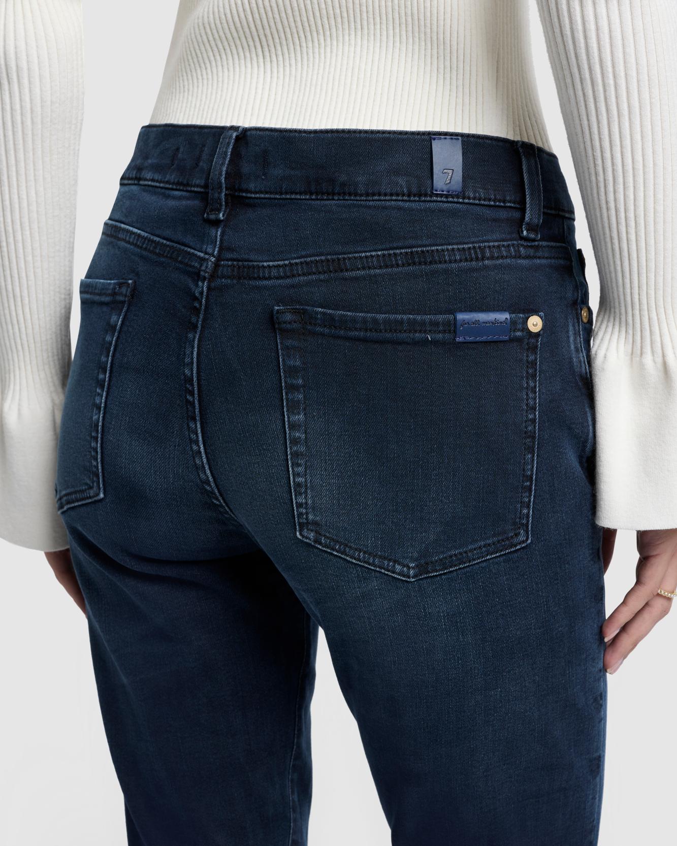 Slim Illusion Relaxed Skinny in Broadway