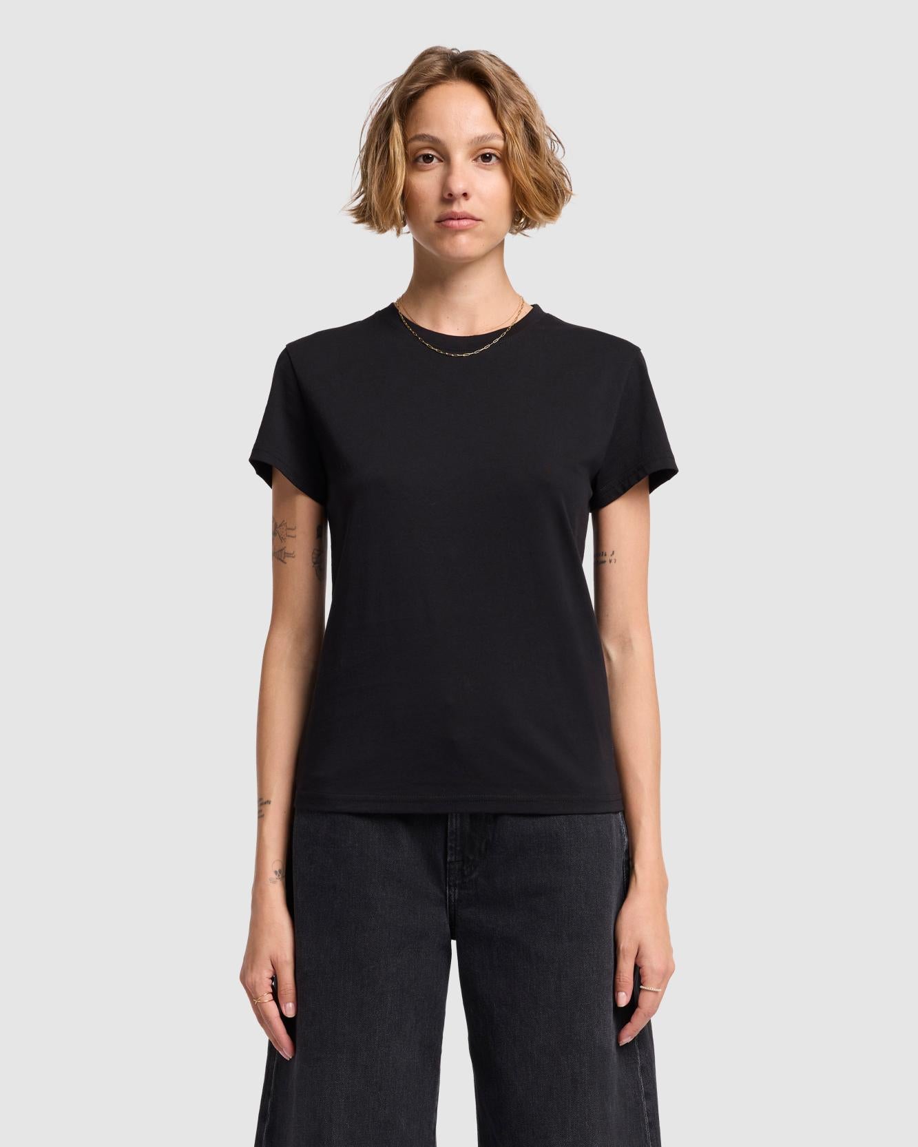 Basic Tee in Black