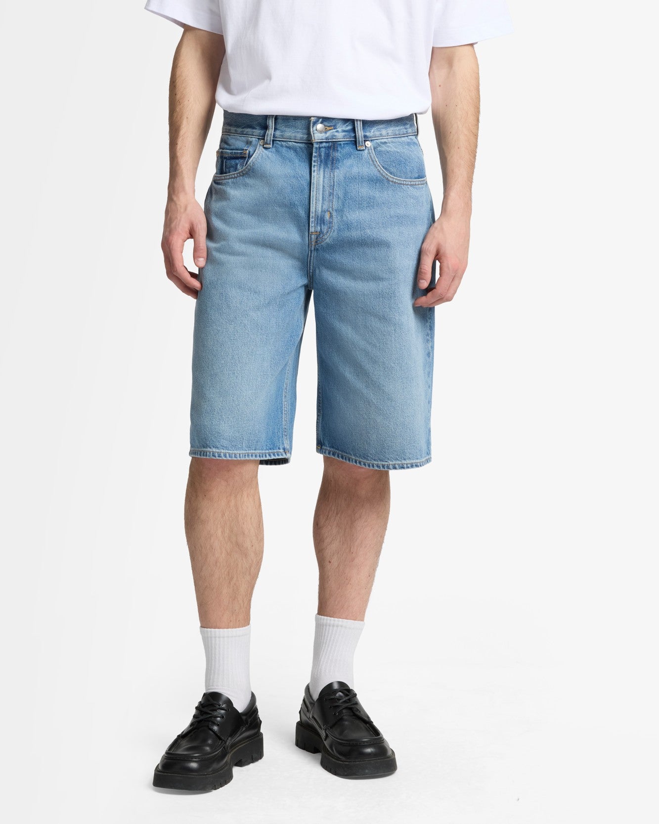 Wide Leg Denim Short in Mason