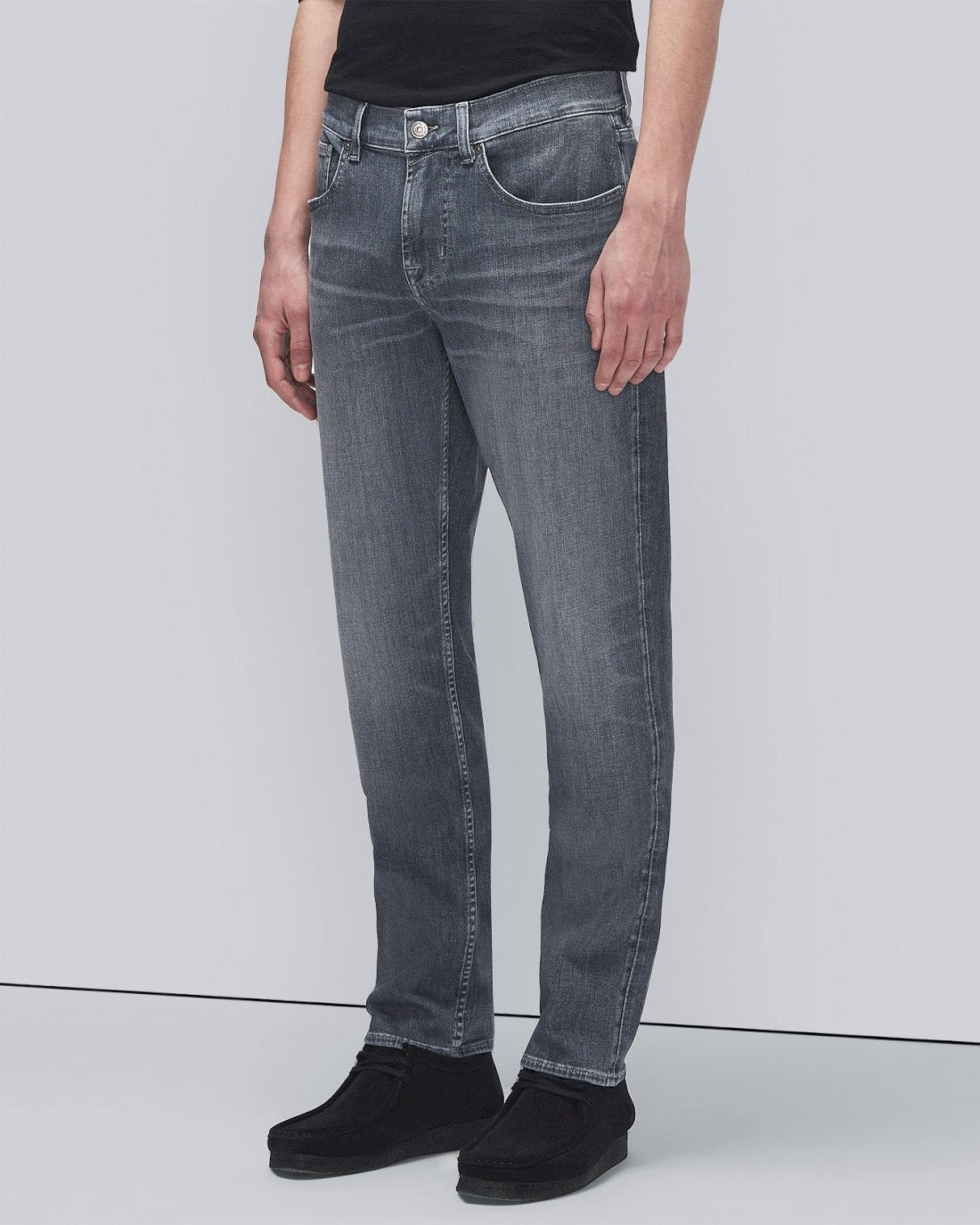 Earthkind Stretch Tek Slimmy Tapered in Pristine
