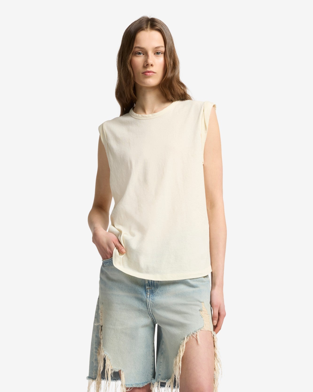 Linen Blend Muscle Tee in Ivory
