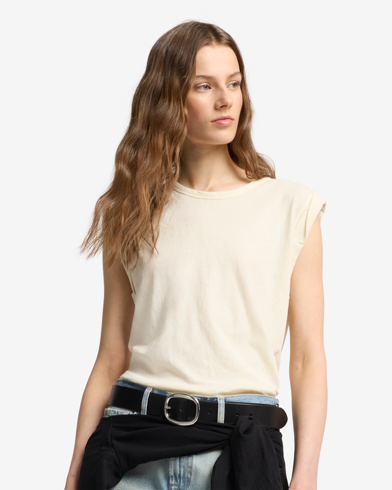 Linen Blend Muscle Tee in Ivory